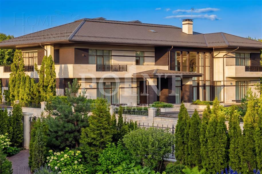 2-этажный коттедж 1 150 м² с отделкой
