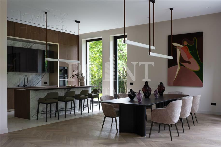 2-этажный коттедж 1 550 м² с отделкой