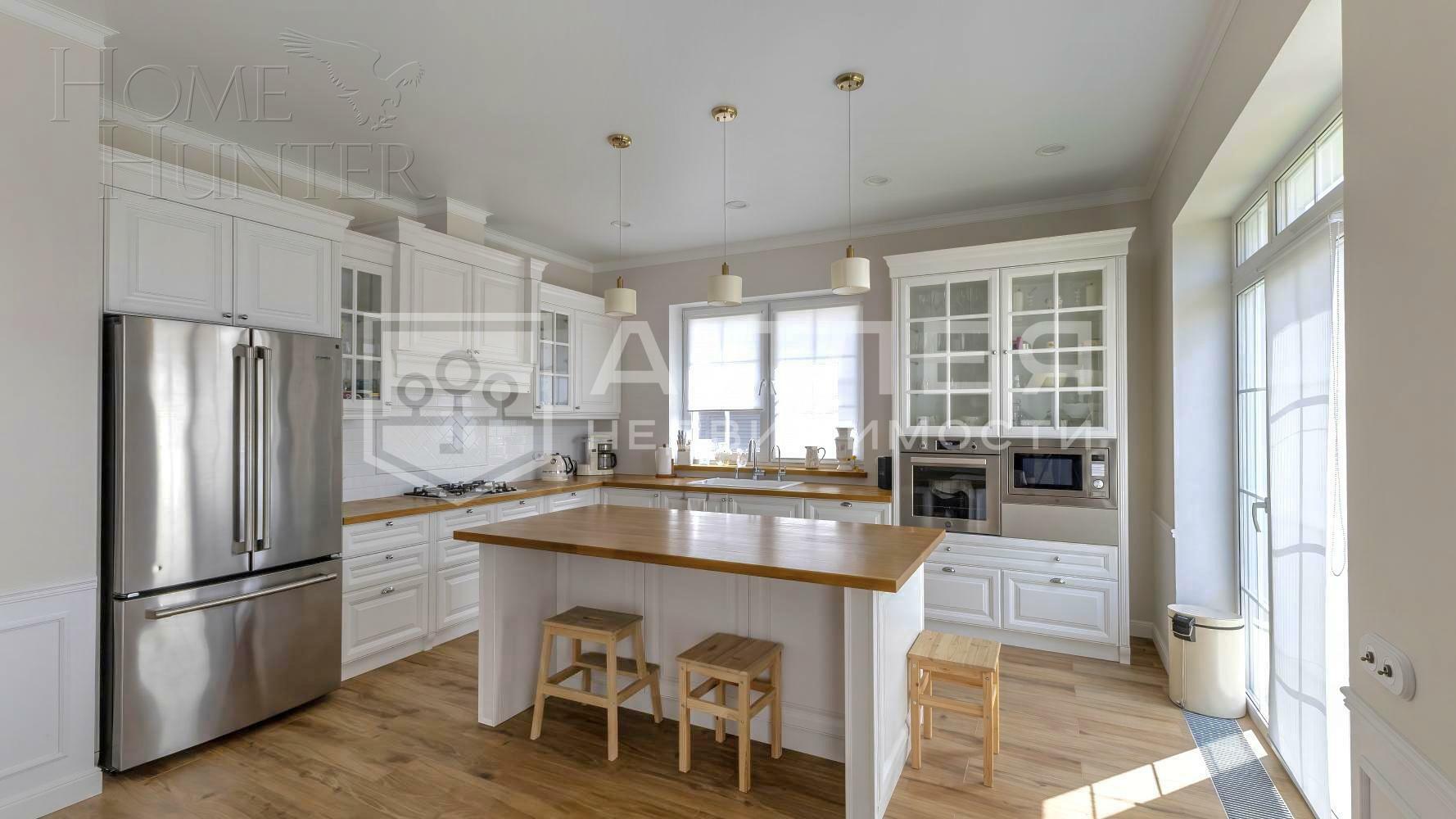 2-этажный коттедж 330 м² с отделкой