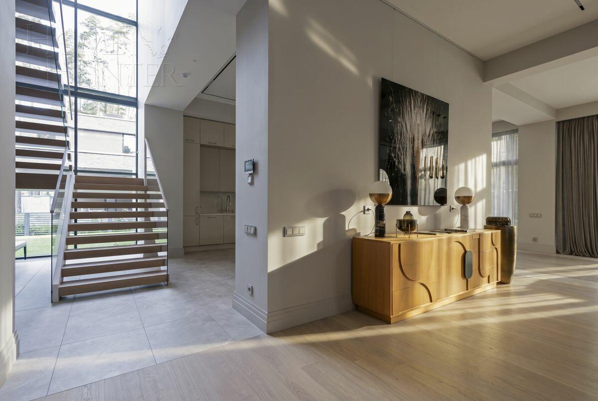 2-этажный коттедж 380 м² с отделкой