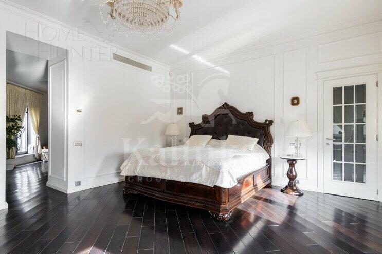 2-этажный коттедж 1 100 м² с отделкой
