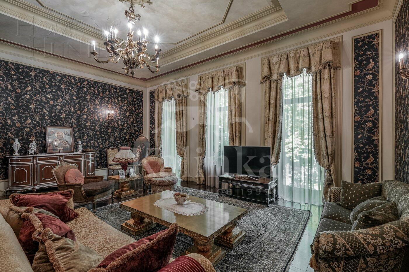 2-этажный коттедж 1 500 м² с отделкой