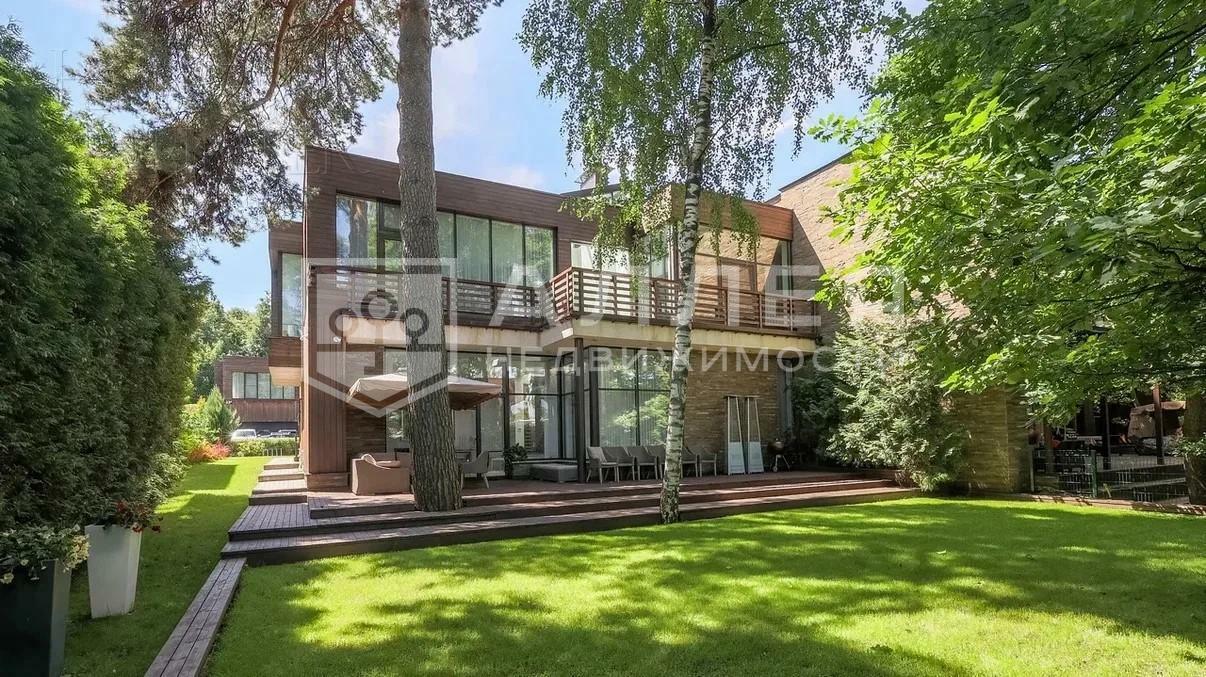 2-этажный коттедж 450 м² с отделкой