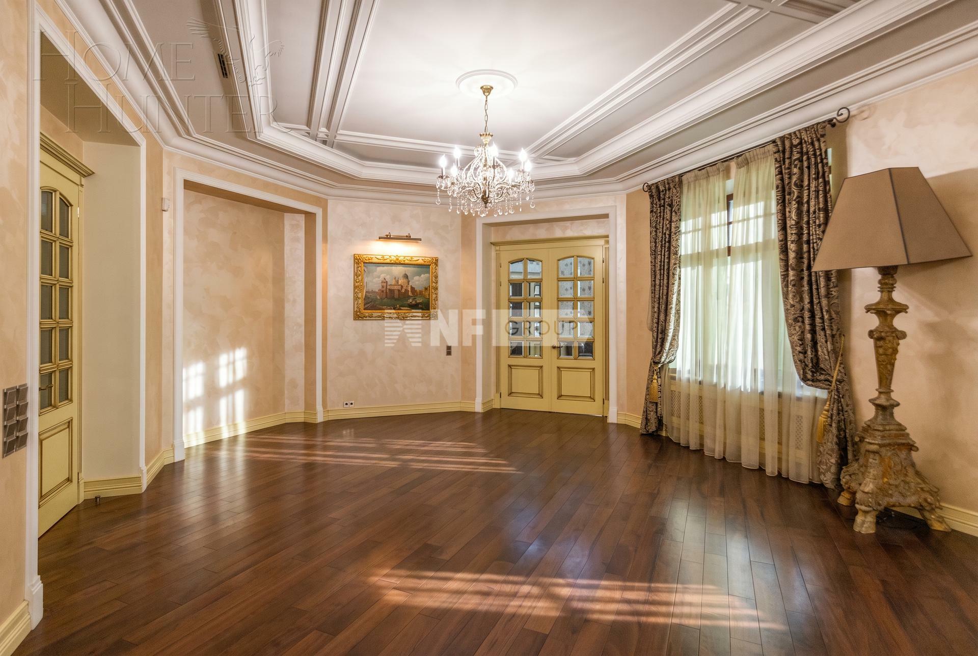 2-этажный коттедж 1 400 м² с отделкой