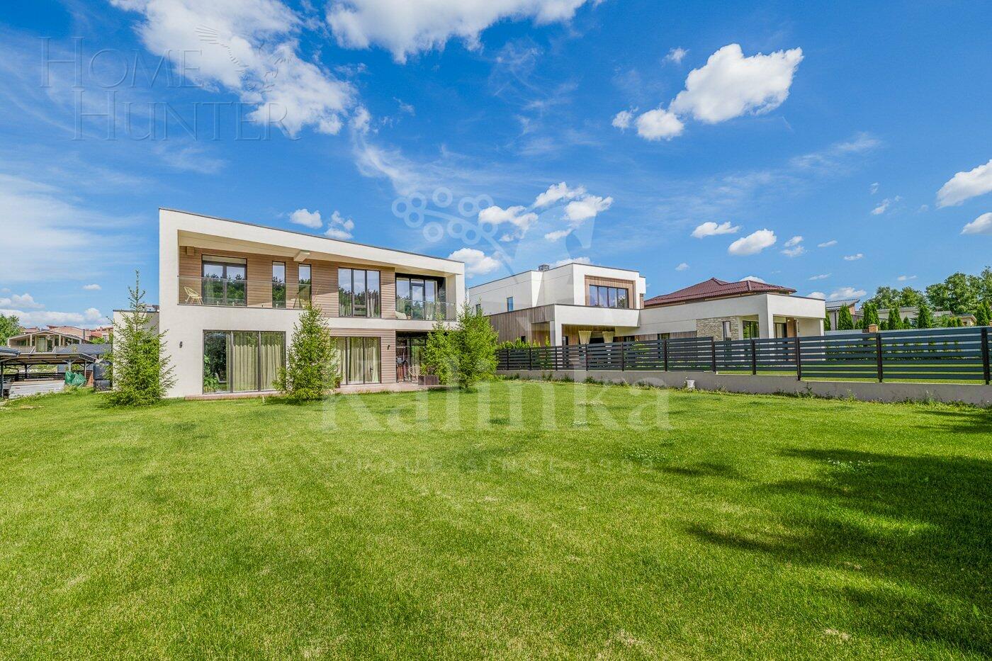 2-этажный коттедж 385 м² с отделкой