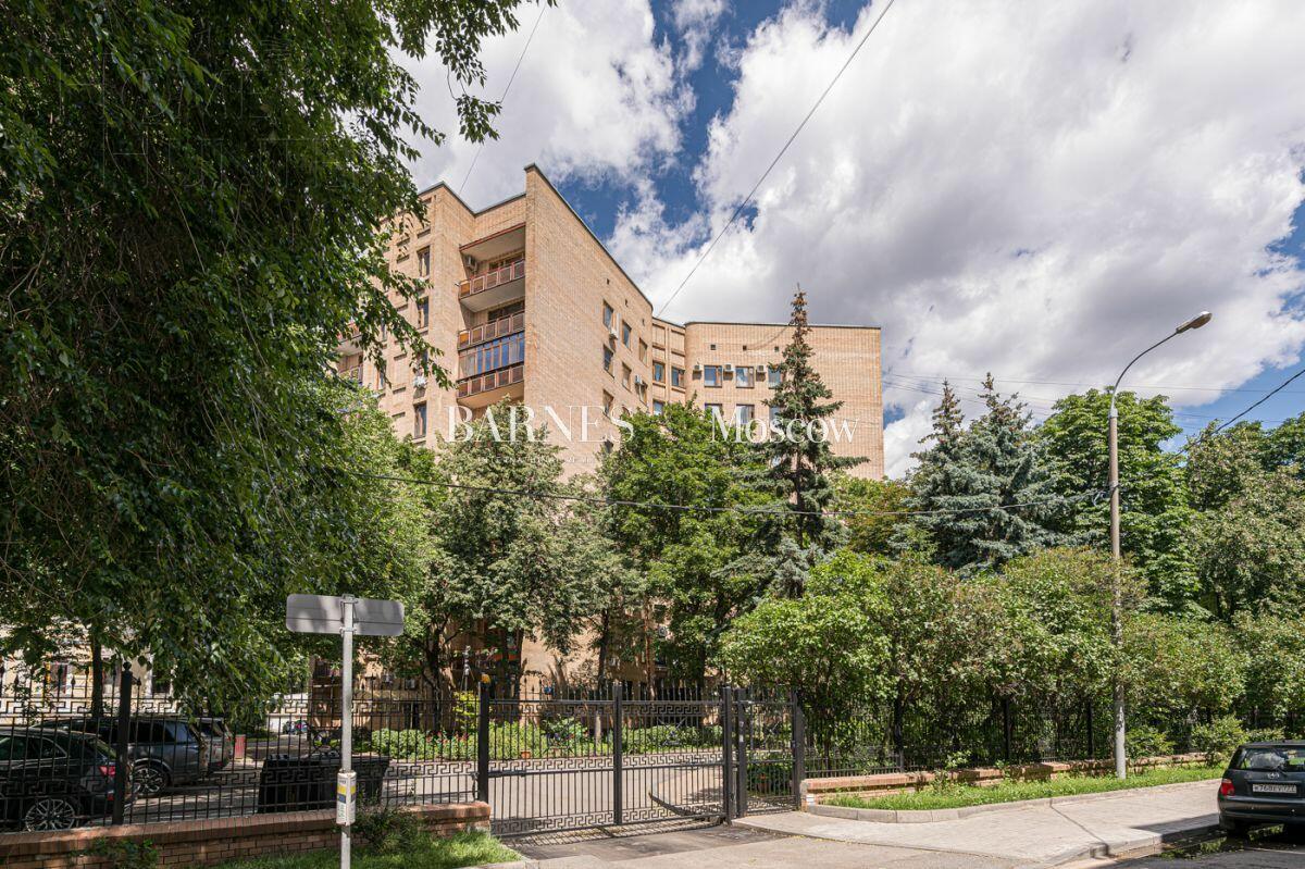 4-КОМН. КВАРТИРА С ОТДЕЛКОЙ 192.6 М² НА 5 ЭТАЖЕ