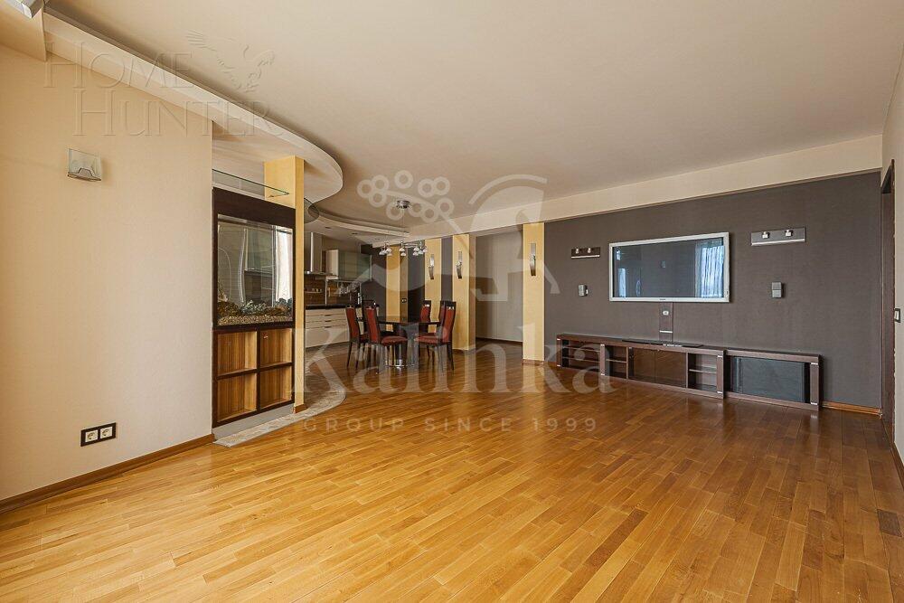 5-КОМН. КВАРТИРА С ОТДЕЛКОЙ 196 М² НА 17 ЭТАЖЕ