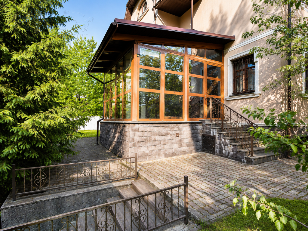 3-этажный коттедж 470 м² с отделкой