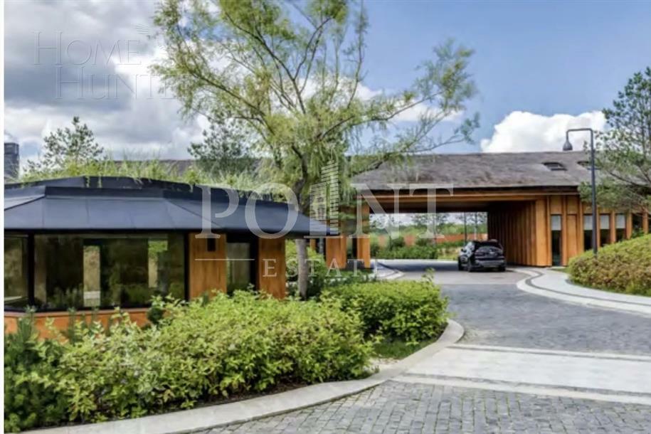 2-этажный коттедж 3 500 м² без отделки
