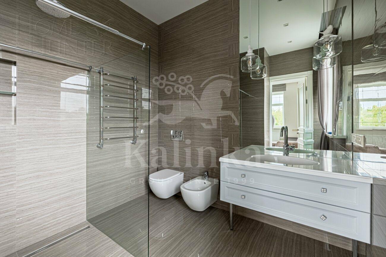2-этажный коттедж 608 м² с отделкой