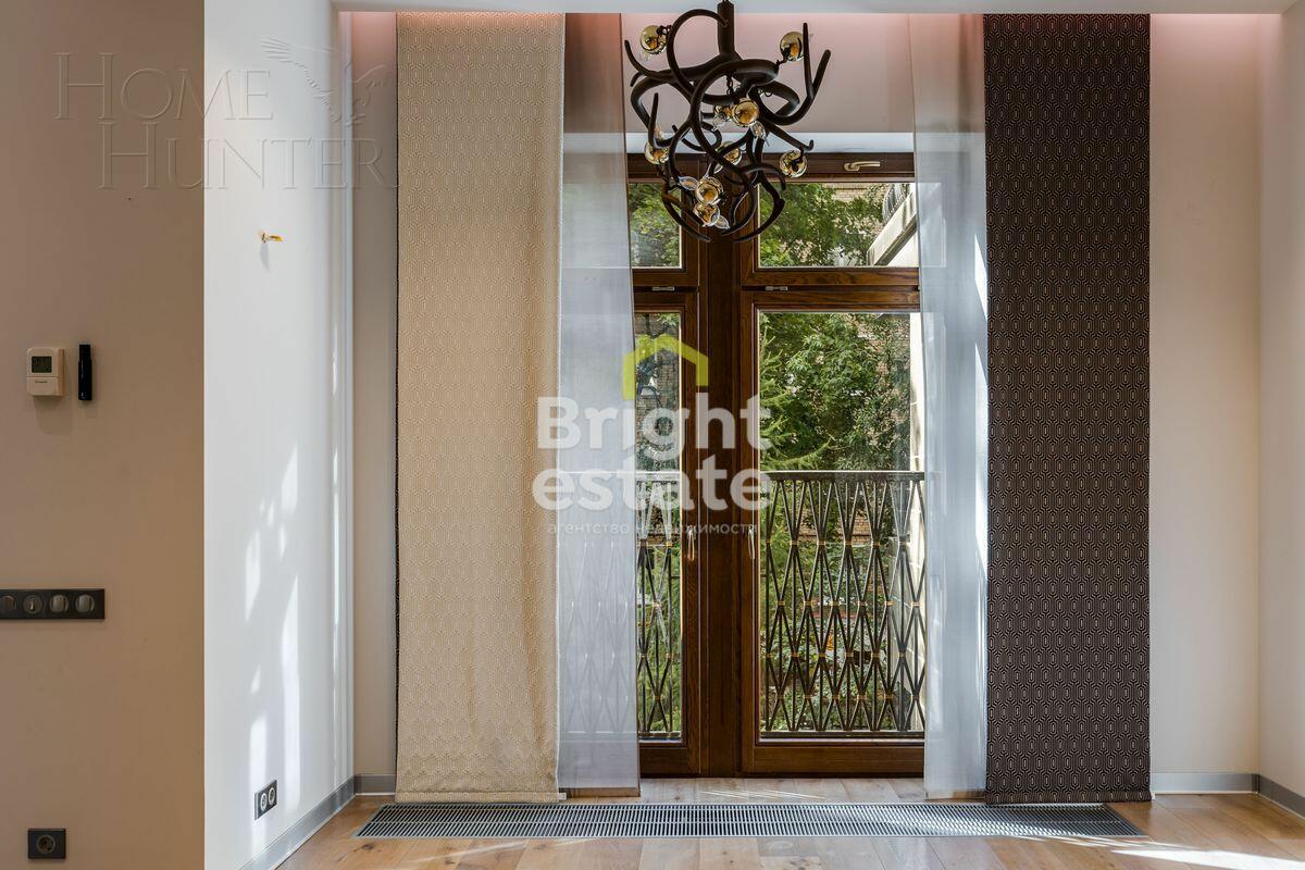 4-КОМН. КВАРТИРА С ОТДЕЛКОЙ 158 М² НА 2 ЭТАЖЕ