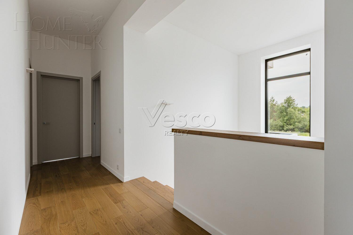 2-этажный коттедж 350 м² с отделкой