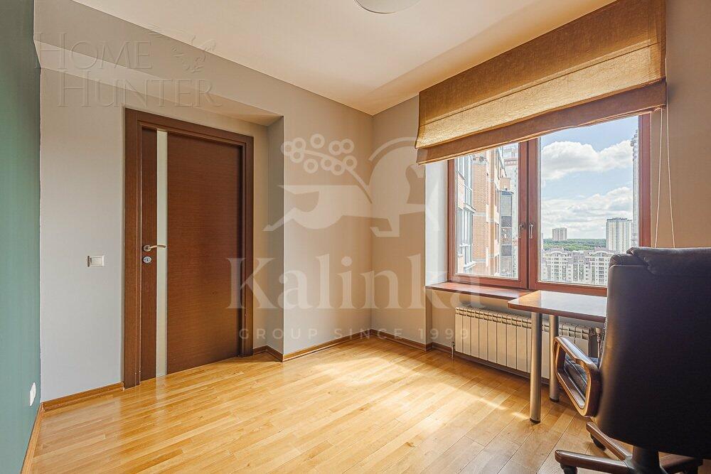 5-КОМН. КВАРТИРА С ОТДЕЛКОЙ 196 М² НА 17 ЭТАЖЕ