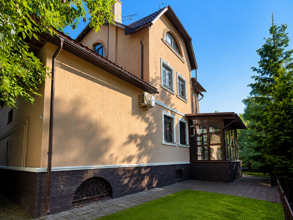 3-этажный коттедж 470 м² с отделкой