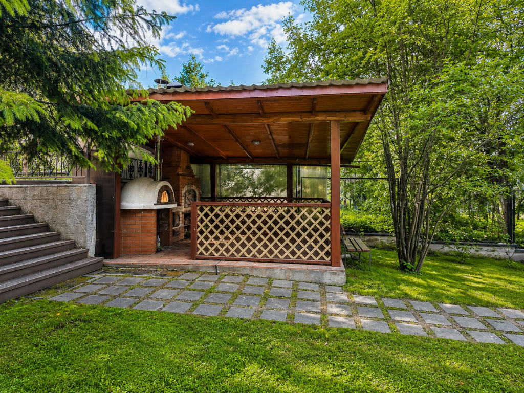 3-этажный коттедж 470 м² с отделкой