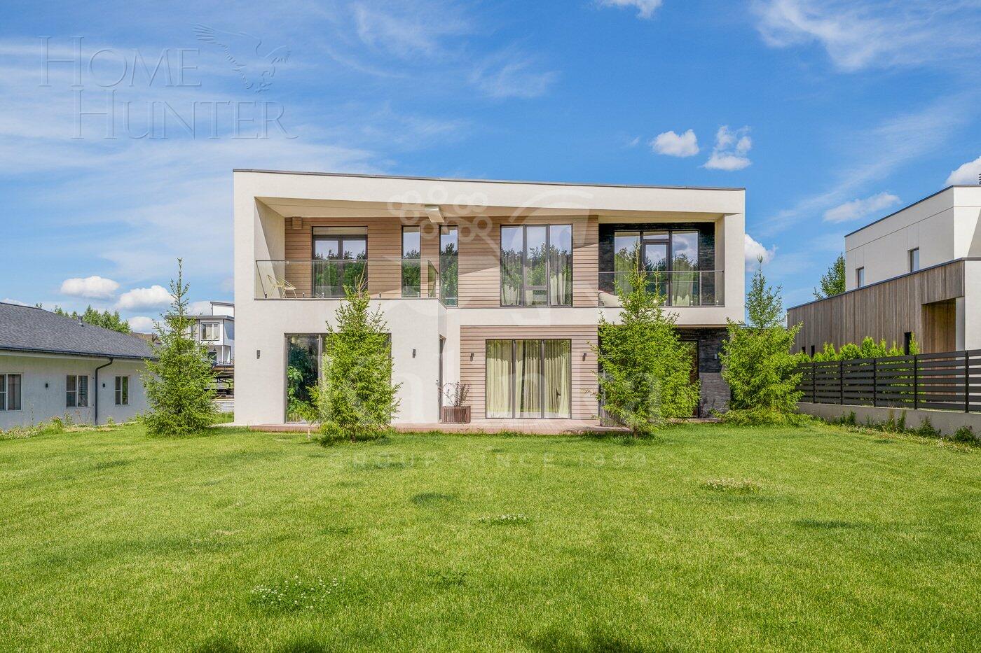 2-этажный коттедж 385 м² с отделкой
