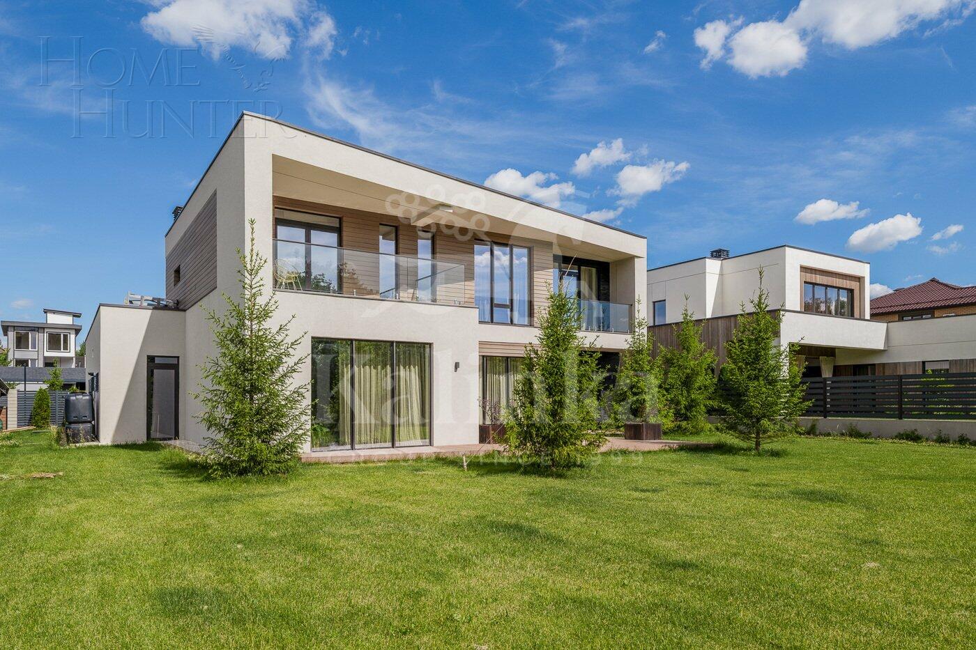 2-этажный коттедж 385 м² с отделкой