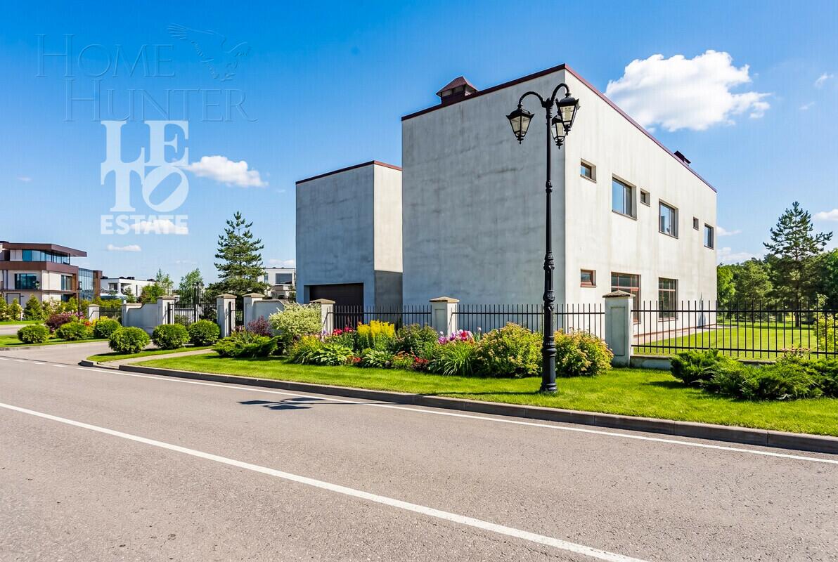 2-этажный коттедж 1 170 м² без отделки