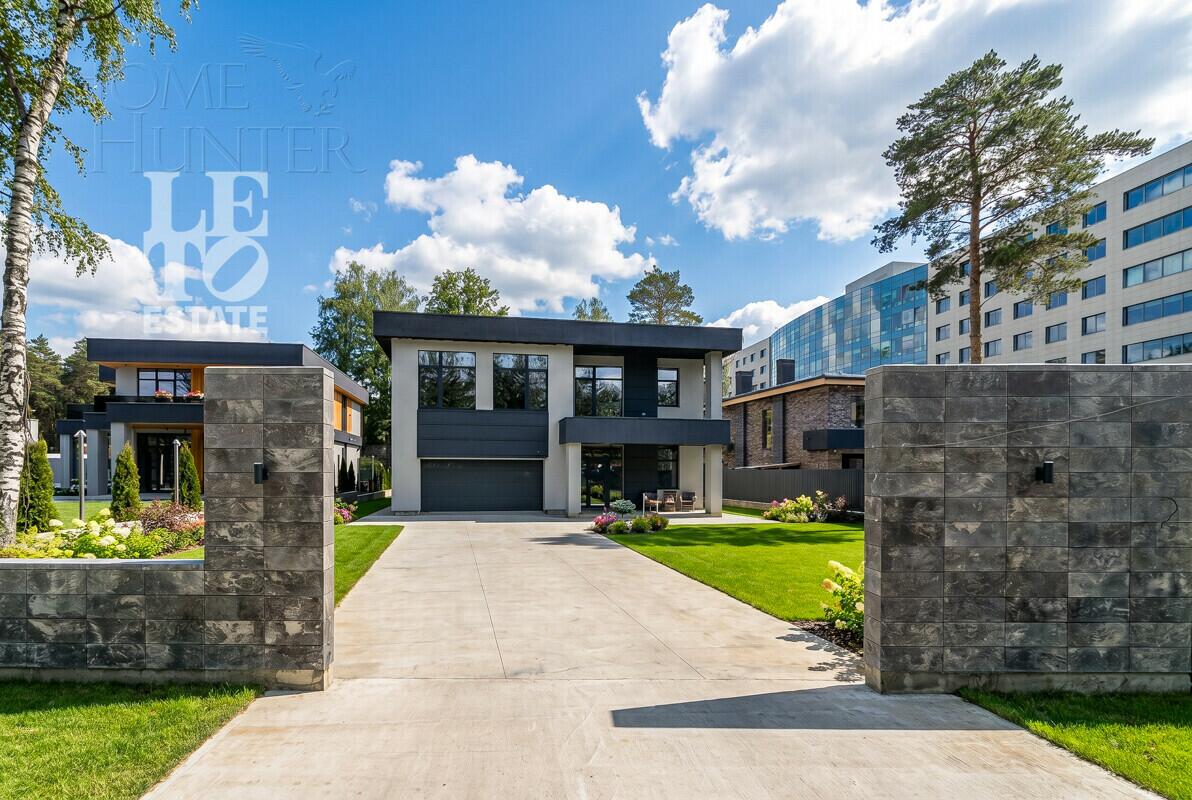2-этажный коттедж 450 м² без отделки