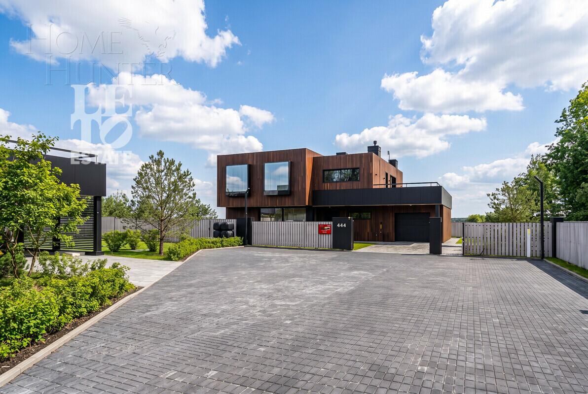 2-этажный коттедж 455 м² с отделкой
