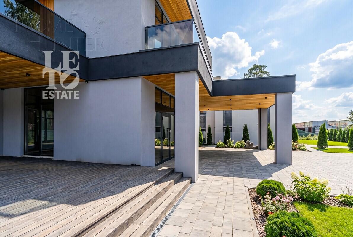 2-этажный коттедж 430 м² без отделки