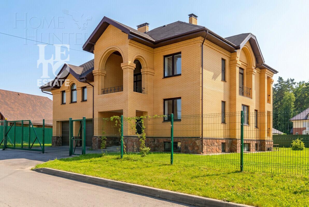 2-этажный коттедж 372 м² с отделкой
