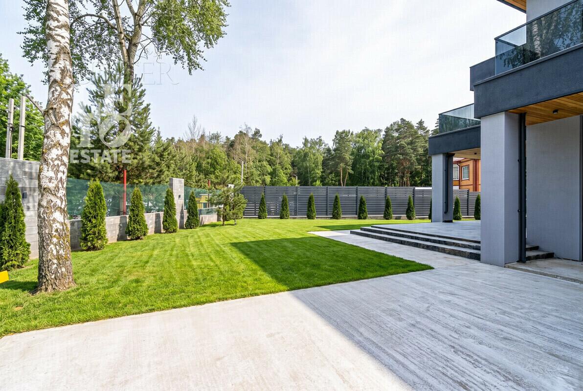 2-этажный коттедж 430 м² без отделки