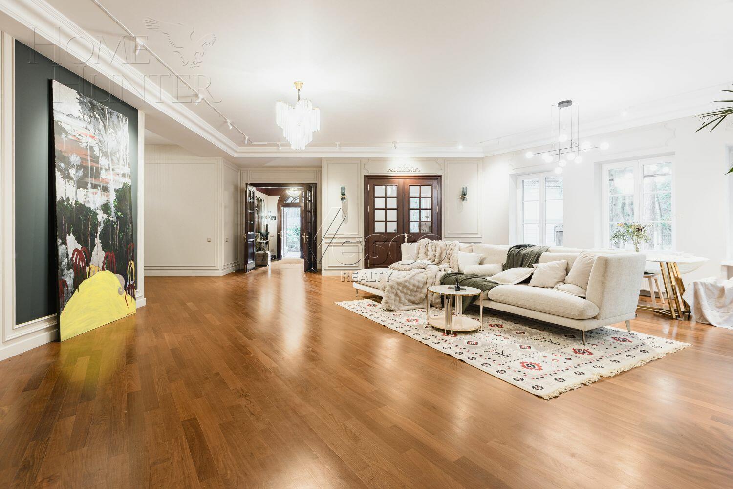 2-этажный коттедж 1 463 м² с отделкой