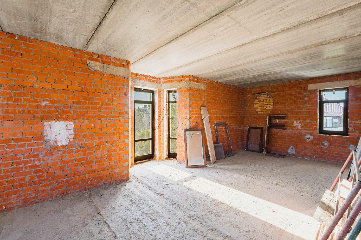 2-этажный коттедж 520 м² без отделки