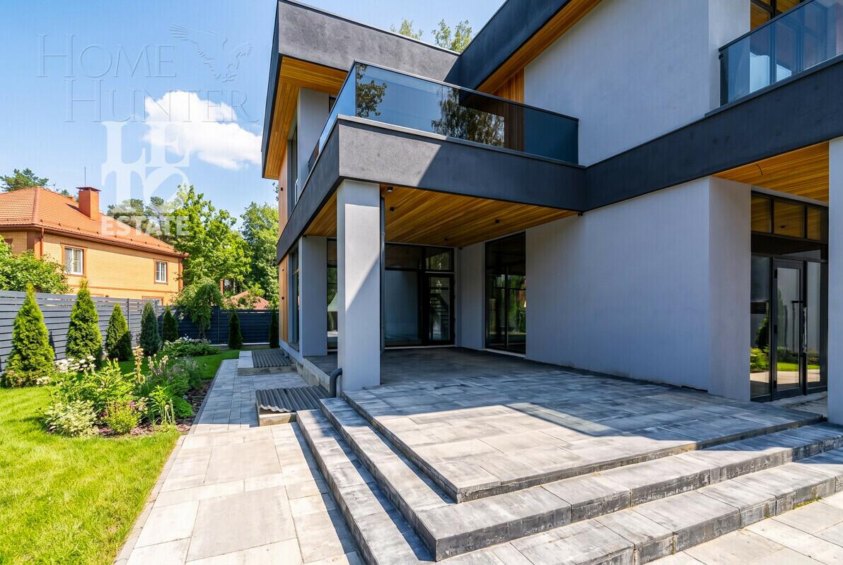 2-этажный коттедж 430 м² без отделки