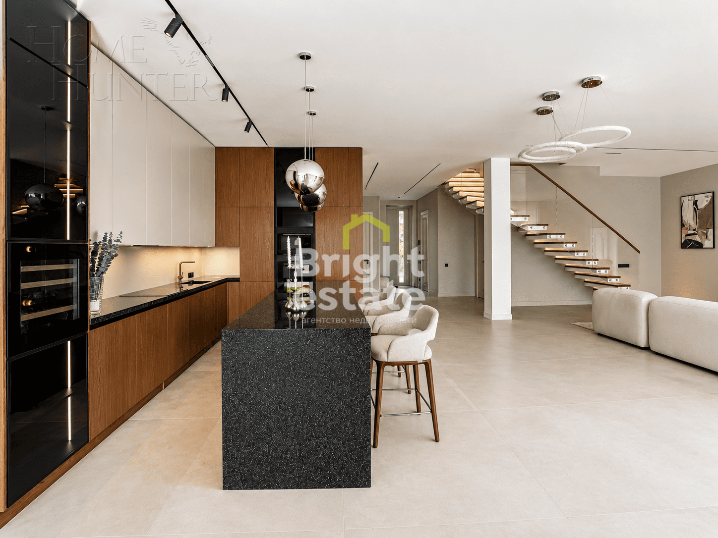 2-этажный коттедж 349.7 м² с отделкой