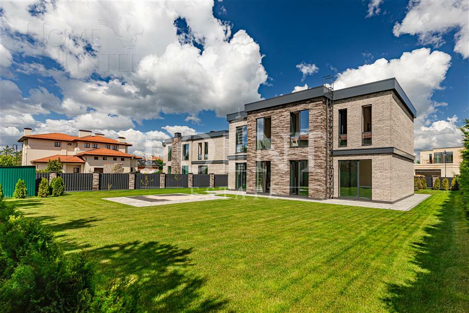 2-этажный коттедж 358.1 м² без отделки