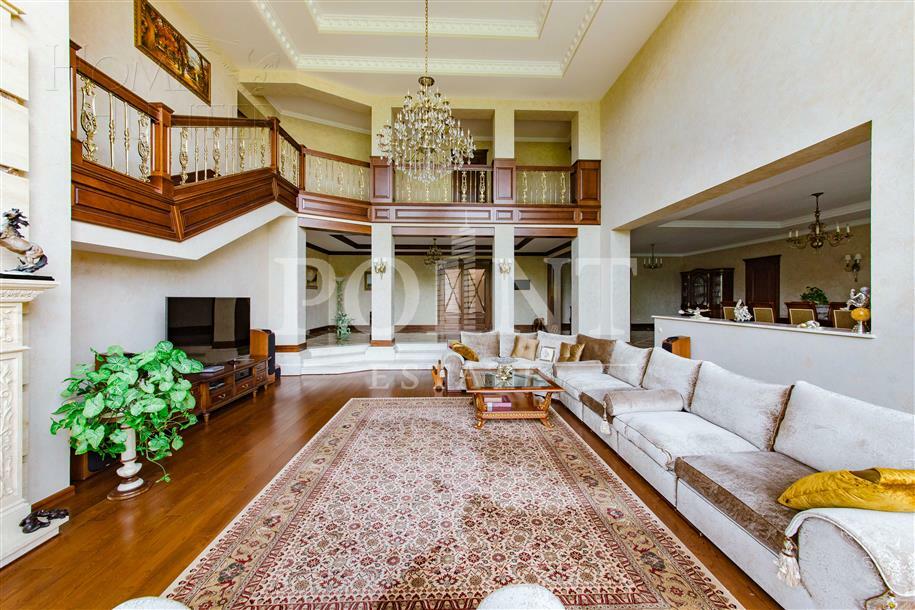 2-этажный коттедж 1 400 м² с отделкой