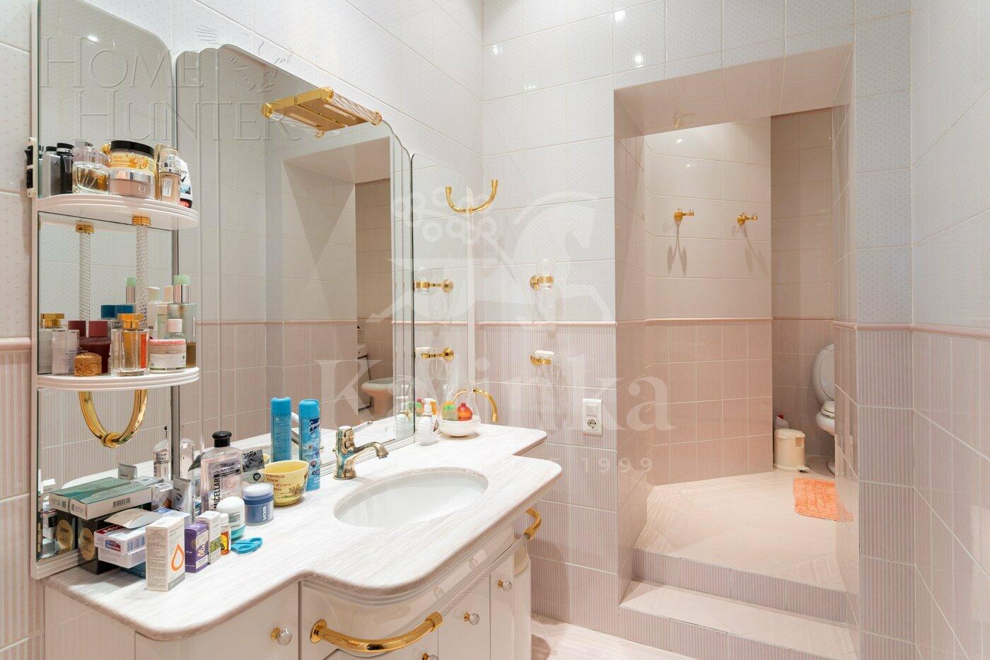 5-КОМН. КВАРТИРА С ОТДЕЛКОЙ 215 М² НА 4 ЭТАЖЕ