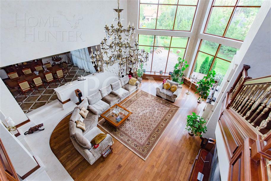 2-этажный коттедж 1 400 м² с отделкой