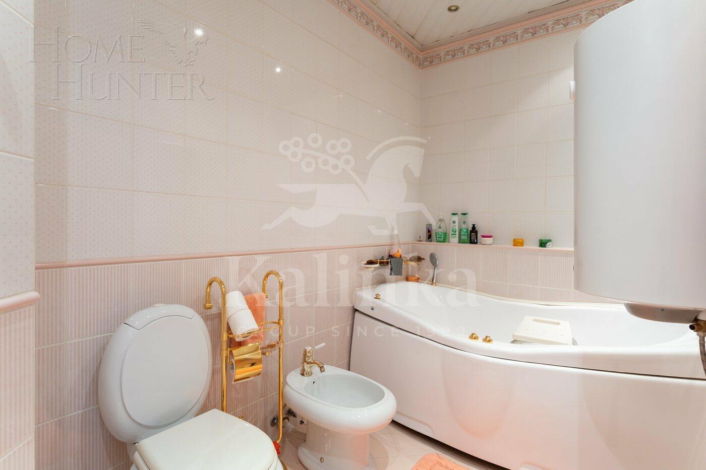 5-КОМН. КВАРТИРА С ОТДЕЛКОЙ 215 М² НА 4 ЭТАЖЕ
