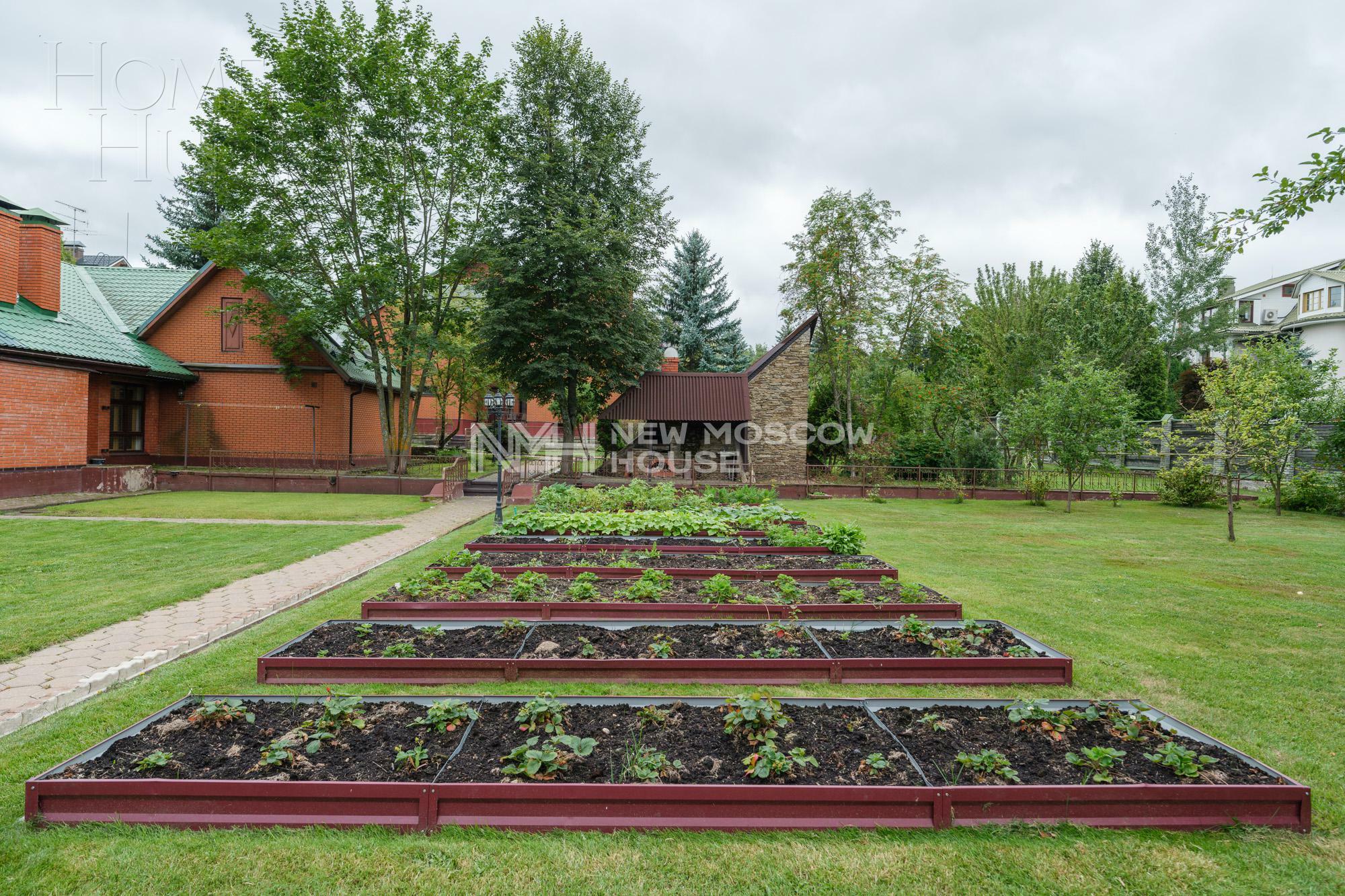 2-этажный коттедж 490 м² с отделкой