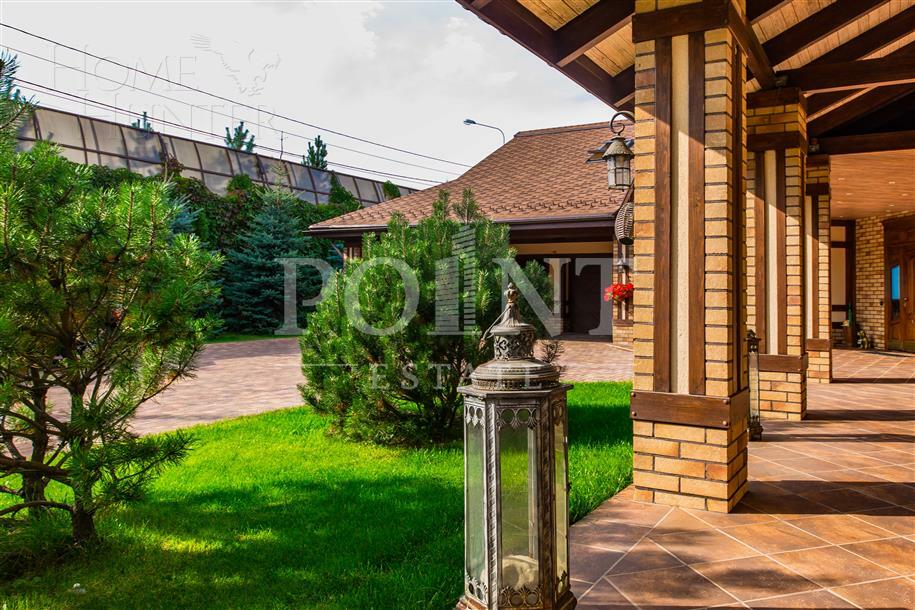 2-этажный коттедж 1 400 м² с отделкой