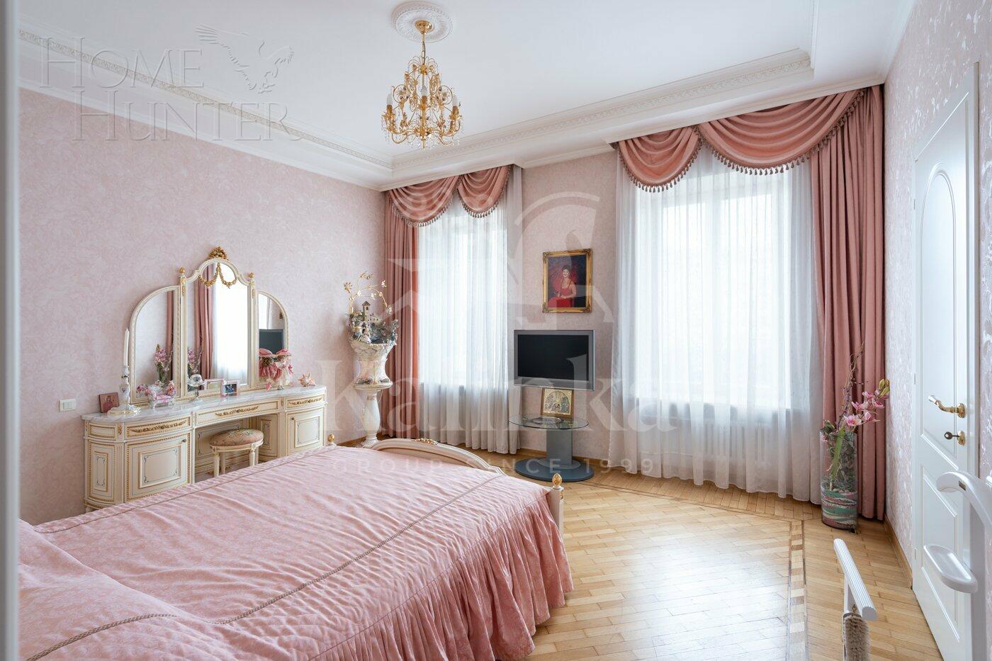 5-КОМН. КВАРТИРА С ОТДЕЛКОЙ 215 М² НА 4 ЭТАЖЕ