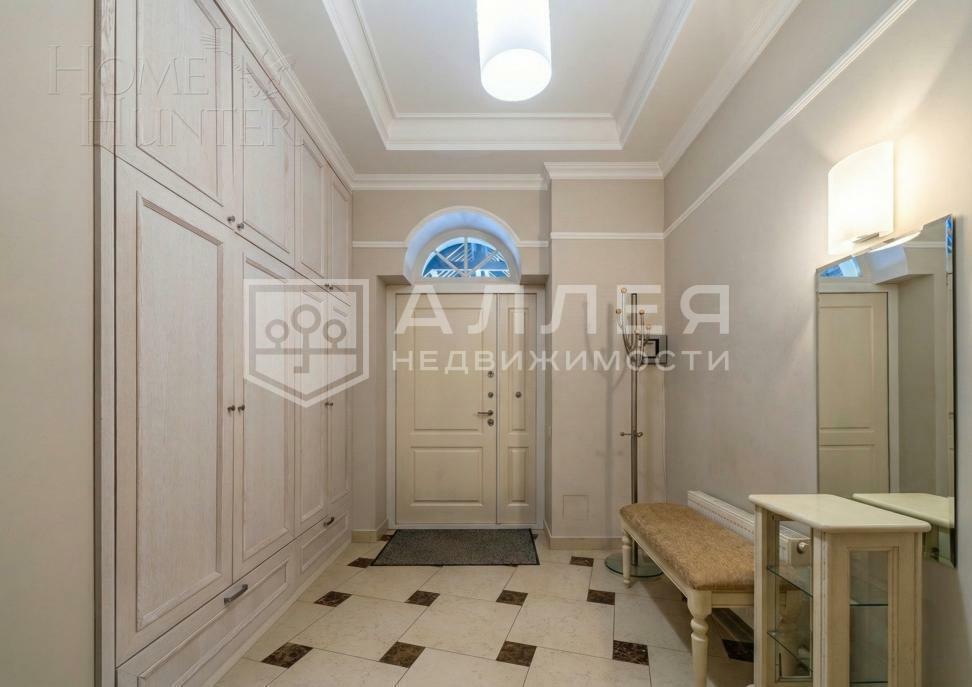 2-этажный коттедж 360 м² с отделкой