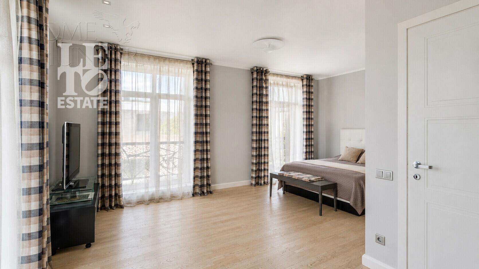 2-этажный коттедж 280 м² с отделкой