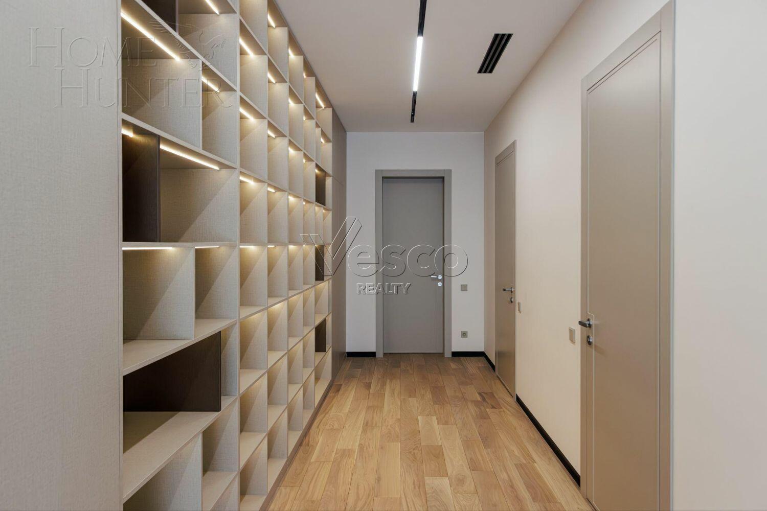2-этажный коттедж 964.5 м² с отделкой