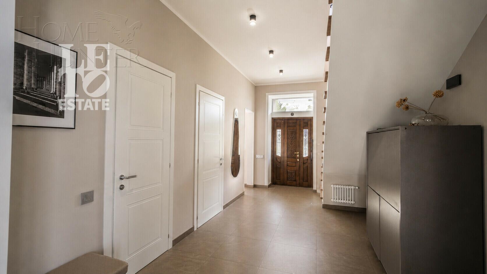 2-этажный коттедж 280 м² с отделкой
