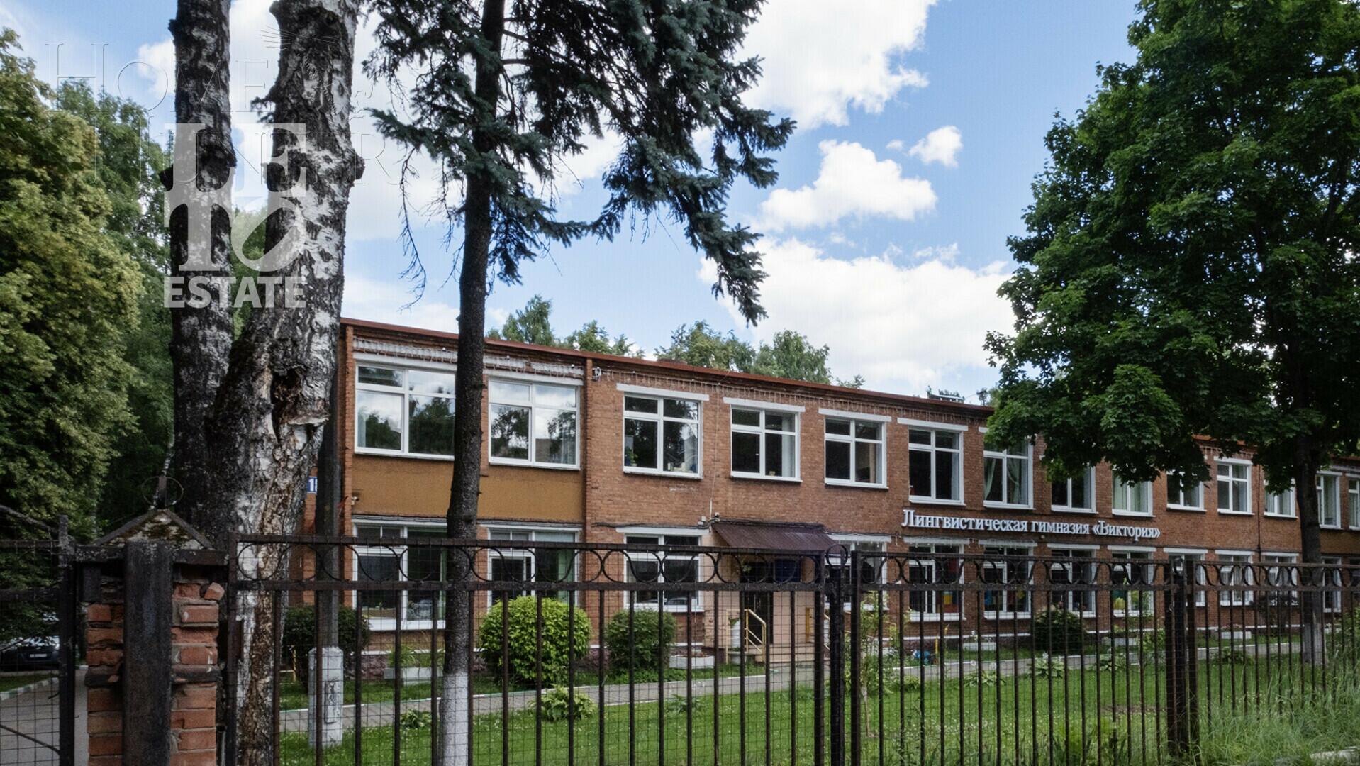 2-этажный коттедж 280 м² с отделкой