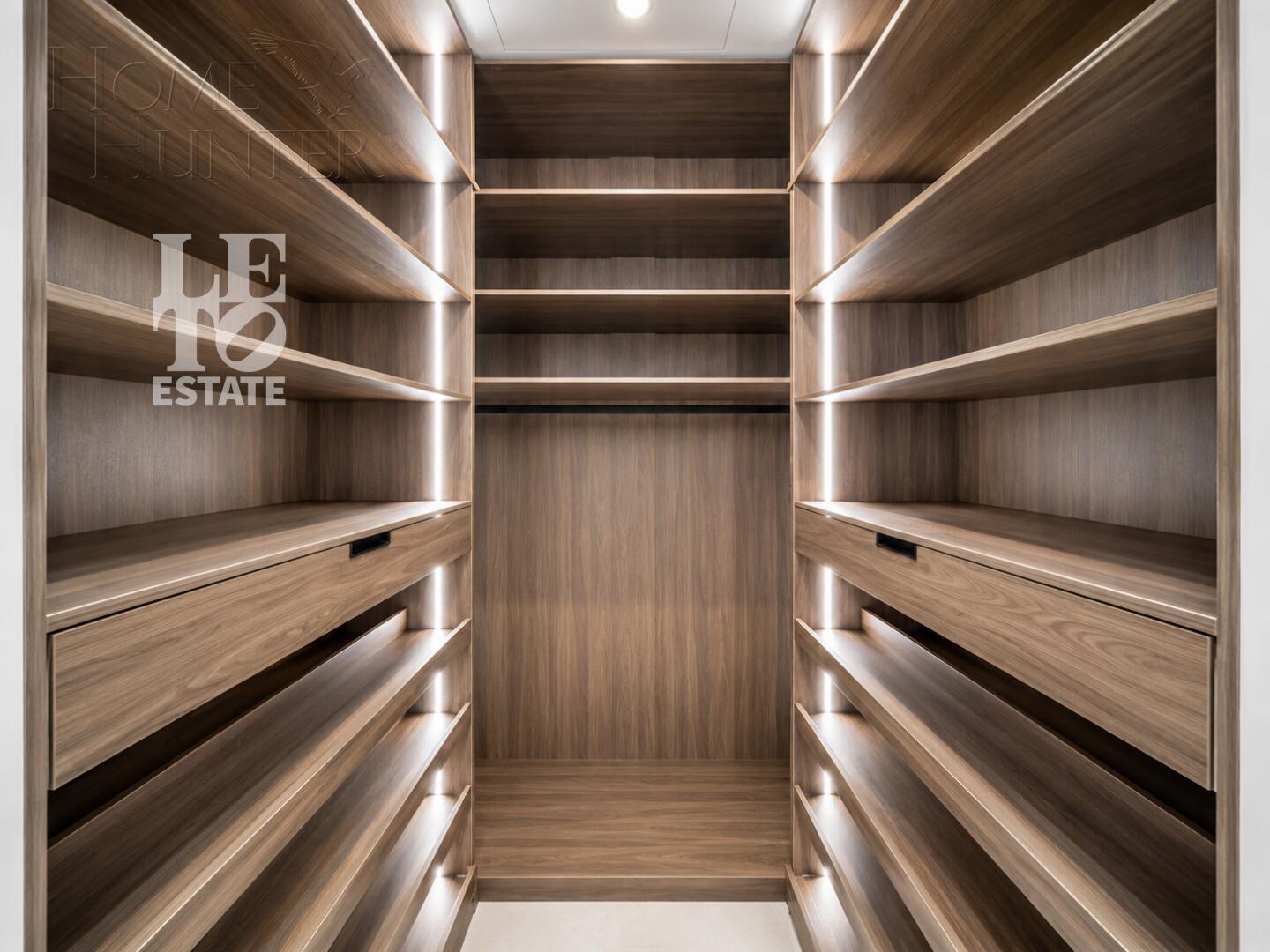 2-этажный коттедж 349.7 м² с отделкой