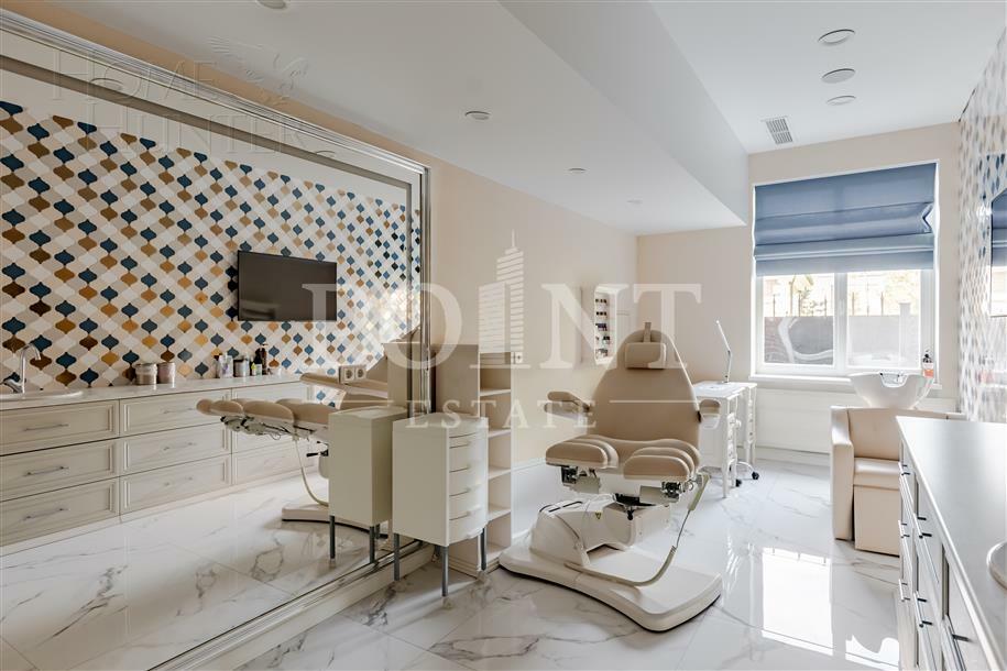 2-этажный коттедж 1 258 м² с отделкой