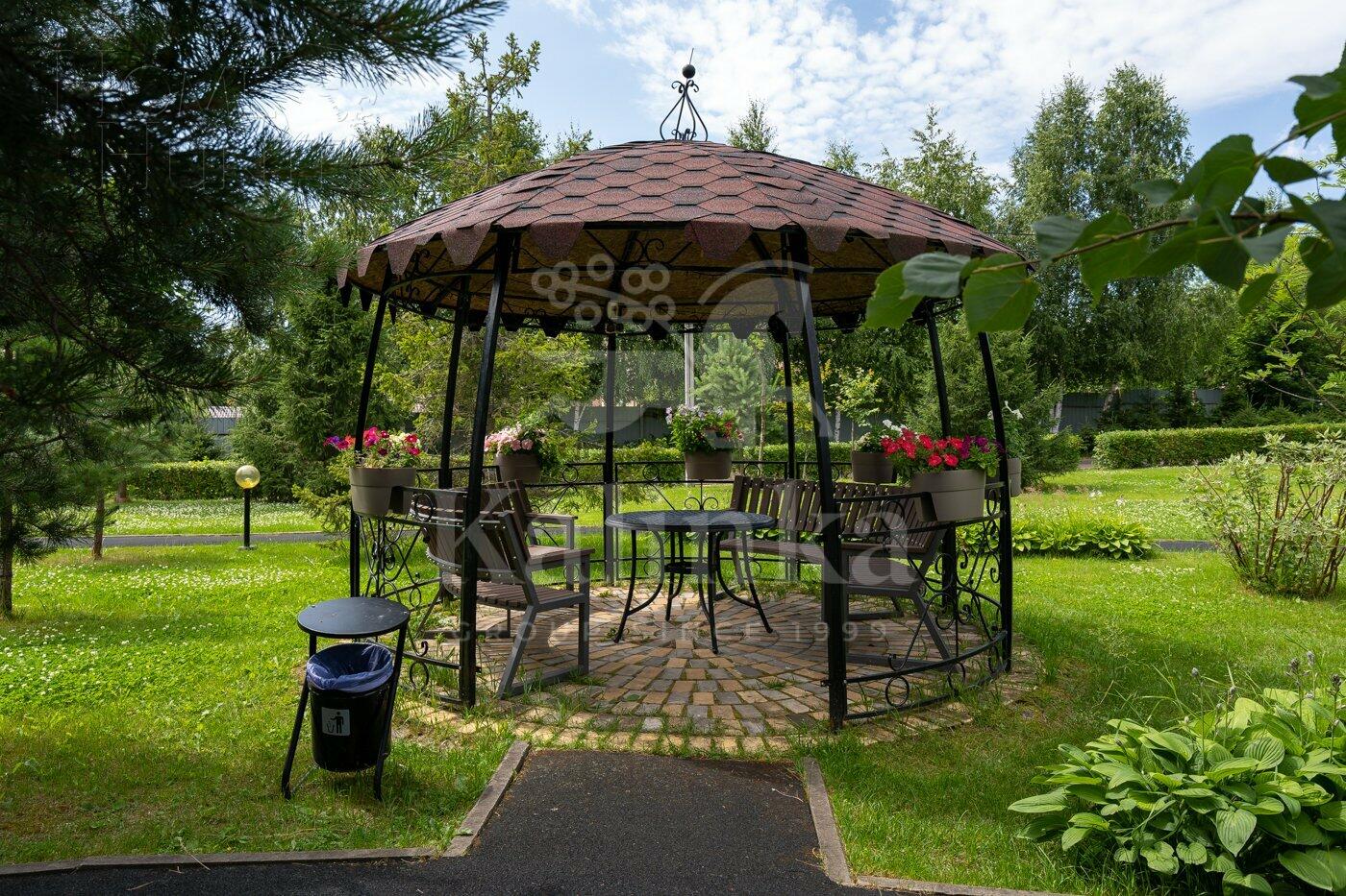 2-этажный коттедж 380 м² без отделки