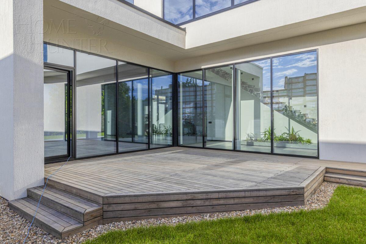 2-этажный коттедж 340 м² с отделкой
