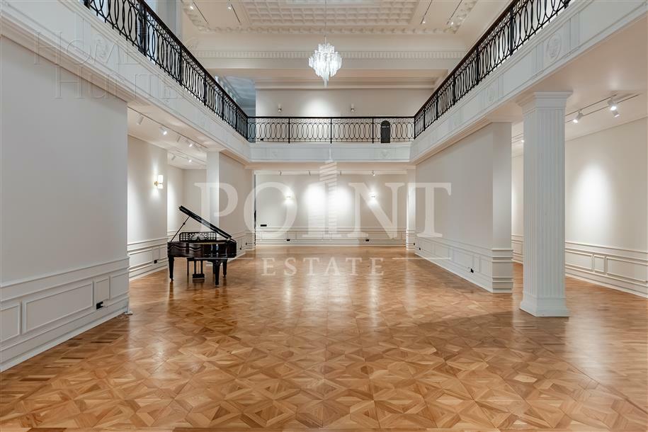 2-этажный коттедж 1 463 м² с отделкой
