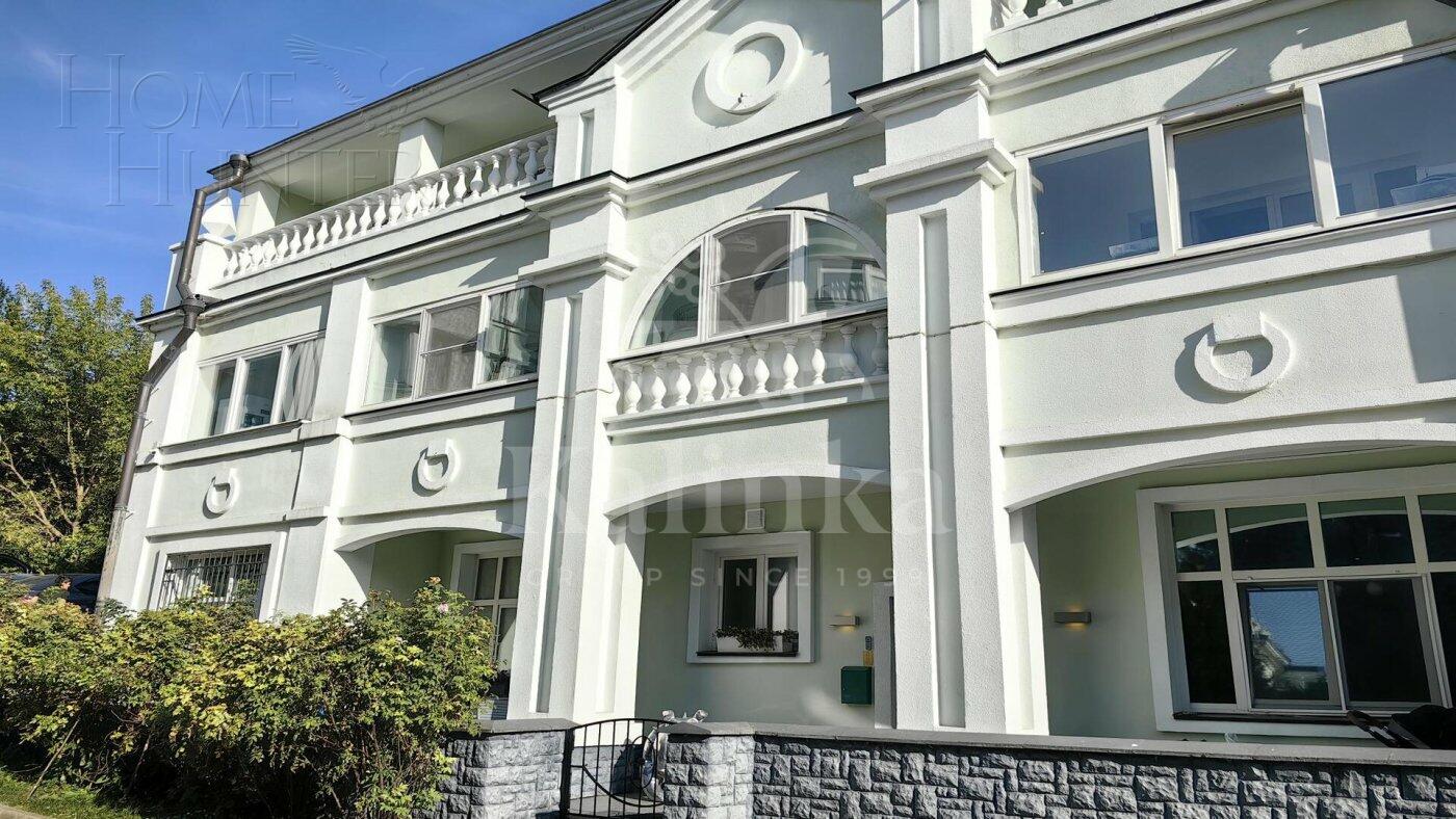 3-УРОВНЕВЫЙ ТАУНХАУС С ОТДЕЛКОЙ 525 М² НА 1 ЭТАЖЕ